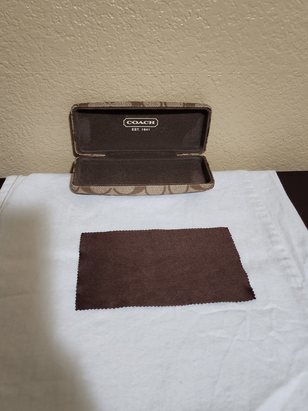 MINT Authentic Coach Signature Hard Glasses Case w/ Cloth